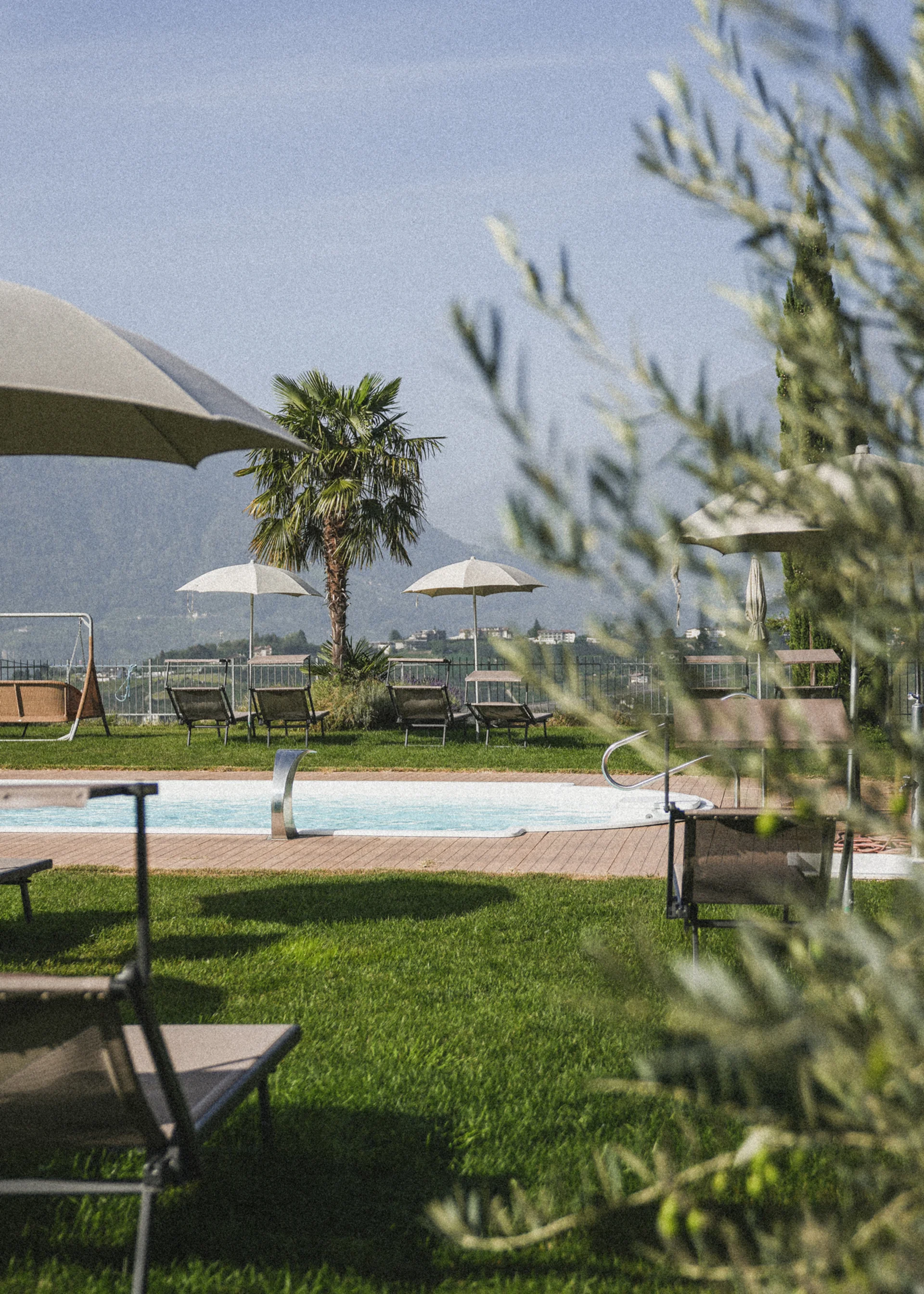 Euer Hotel in Schenna für Momente in #echtzeit Euer Hotel in Schenna für Momente in #echtzeit