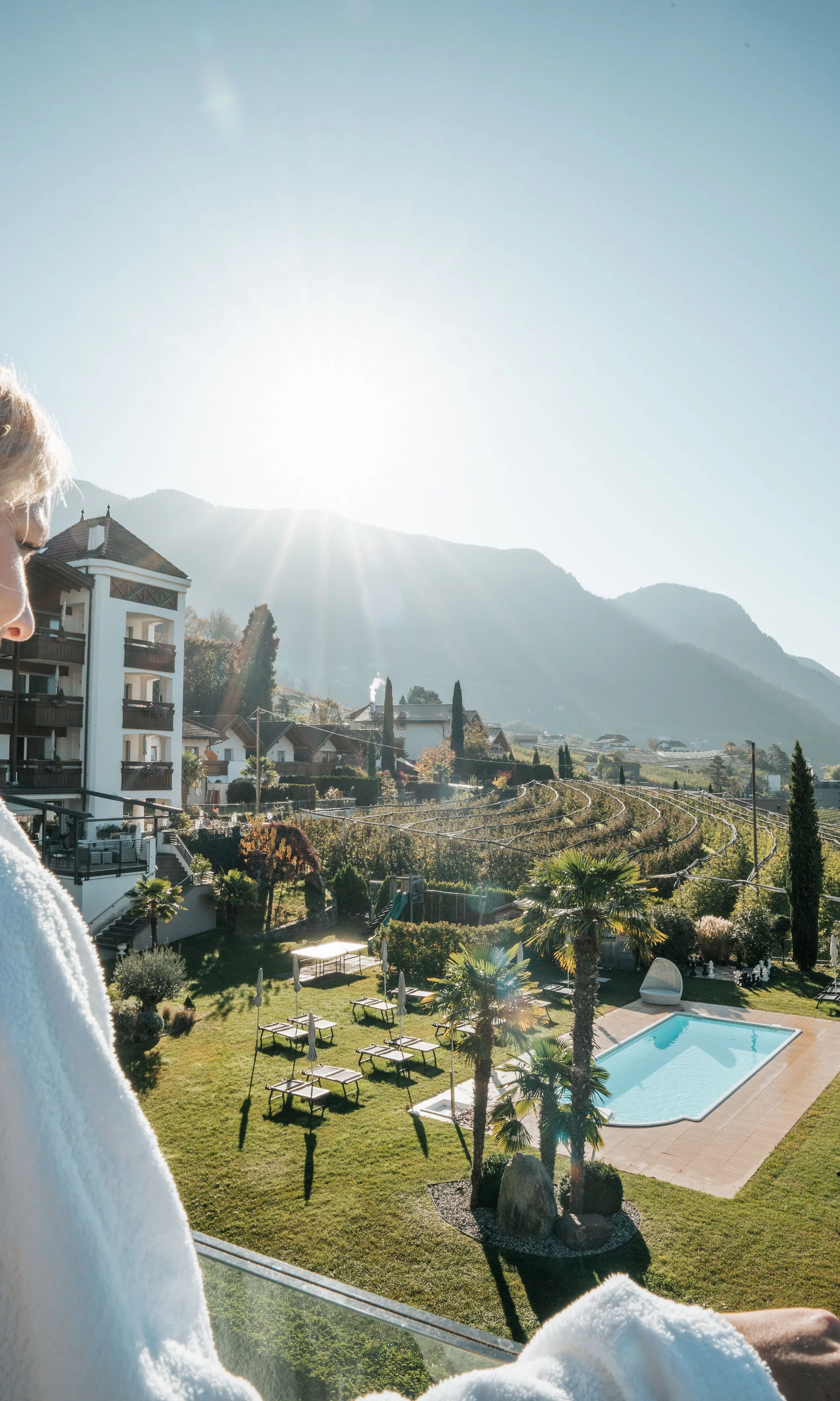 Abschalten mit Panoramablick im Hotel mit Pool in Schenna