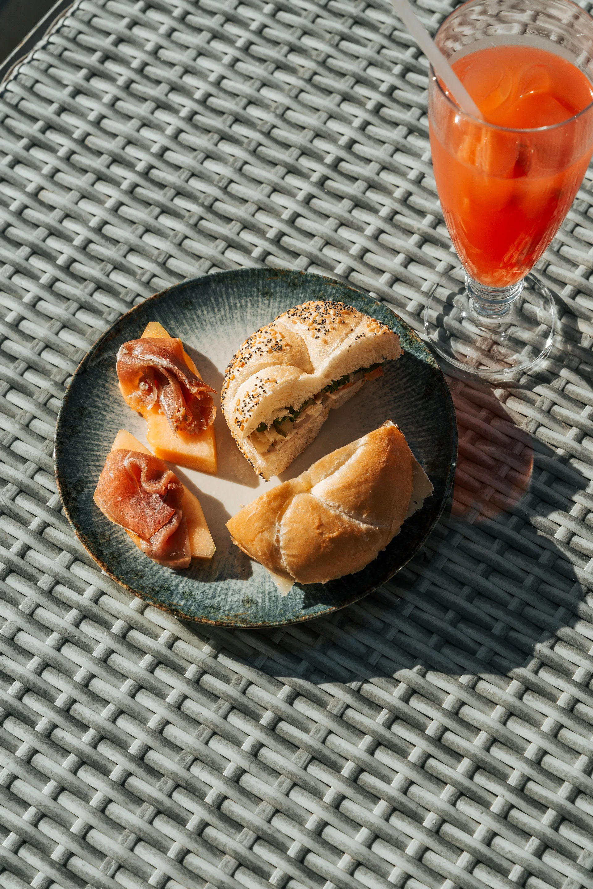 Das Herzstück des Kröll: unsere Bar und Lounge Das Herzstück des Kröll: unsere Bar und Lounge