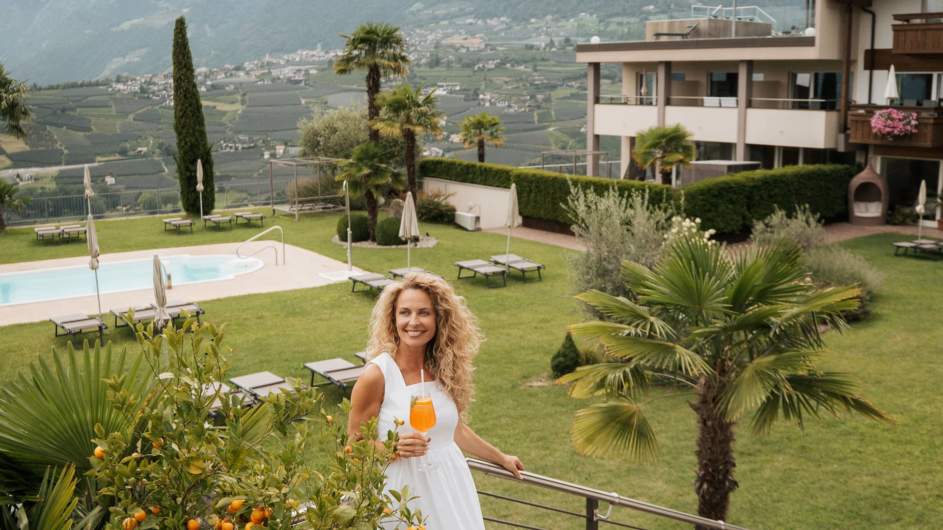 Euer Hotel in Schenna für Momente in #echtzeit Euer Hotel in Schenna für Momente in #echtzeit