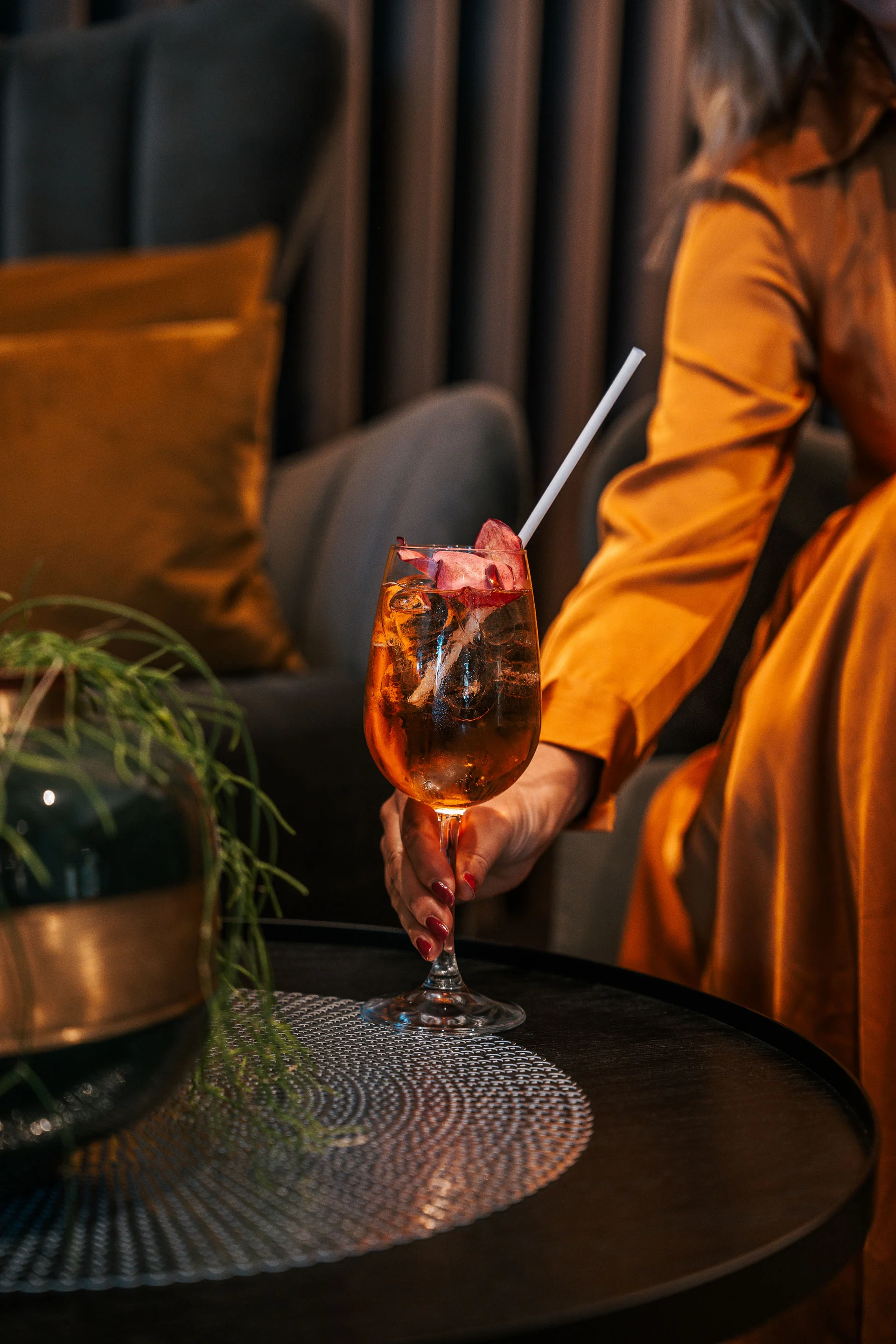 Das Herzstück des Kröll: unsere Bar und Lounge Das Herzstück des Kröll: unsere Bar und Lounge