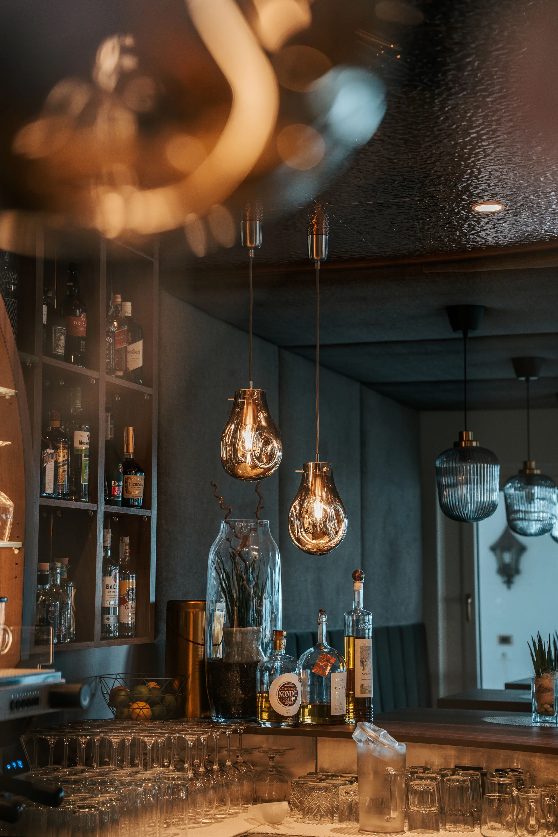 Das Herzstück des Kröll: unsere Bar und Lounge Das Herzstück des Kröll: unsere Bar und Lounge