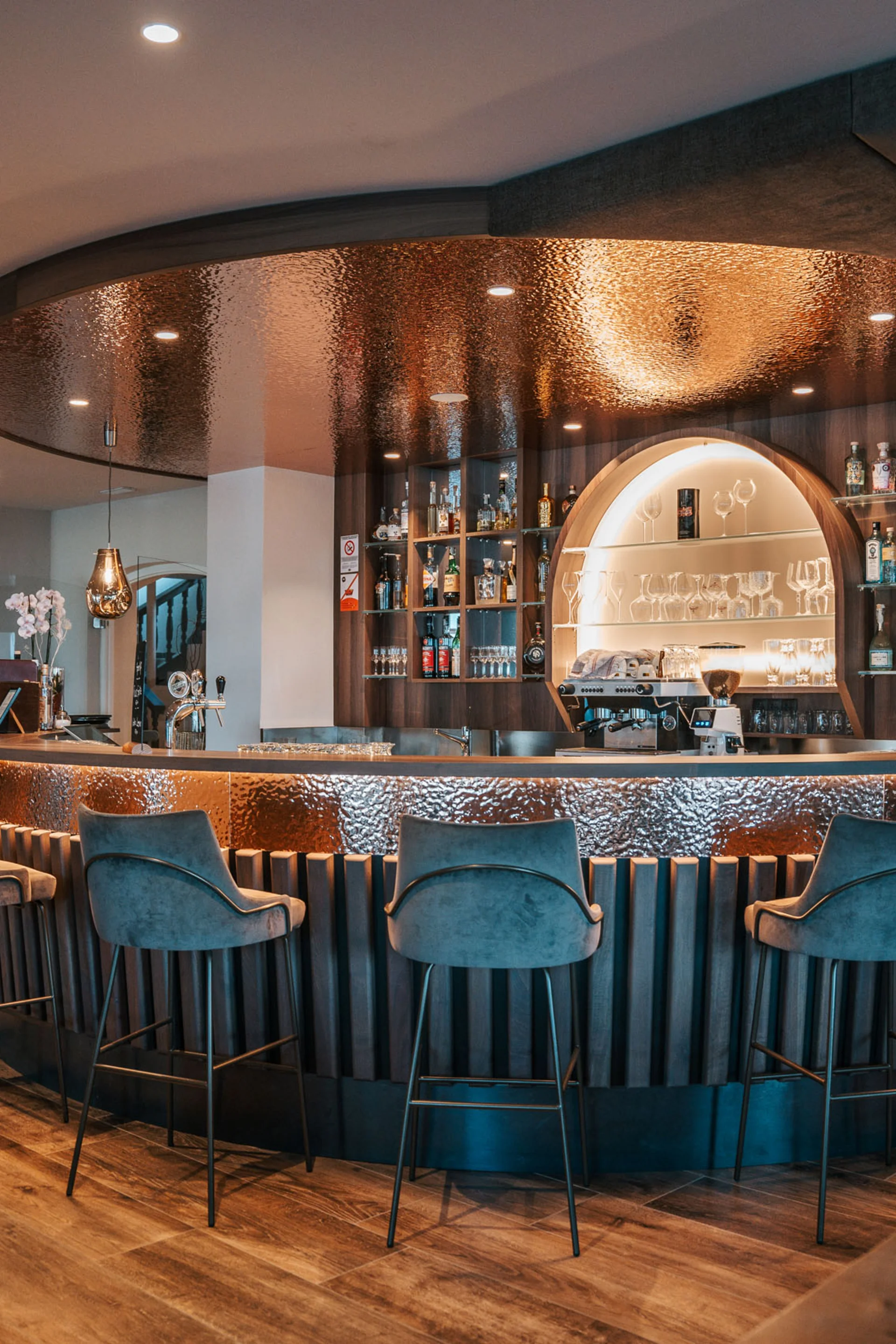 Das Herzstück des Kröll: unsere Bar und Lounge Das Herzstück des Kröll: unsere Bar und Lounge